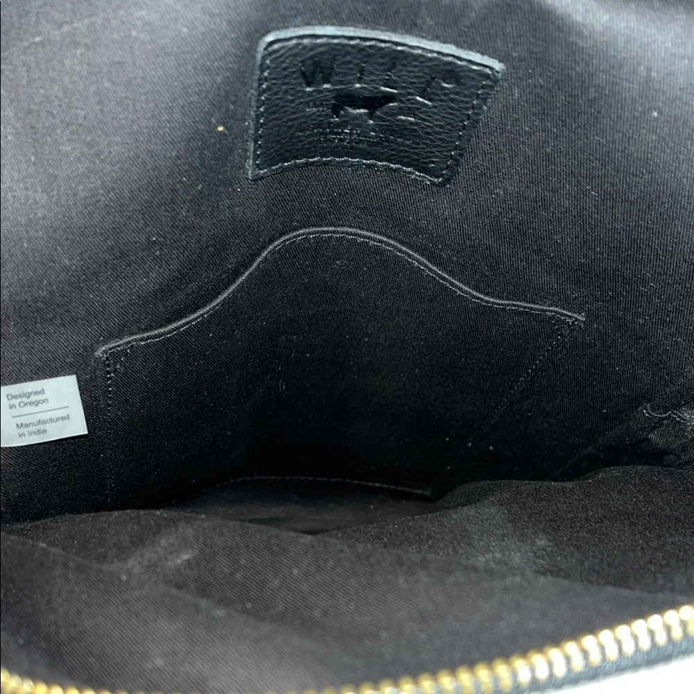 Will Leathergoods Commuter Sling Pack - Picture 13 of 16